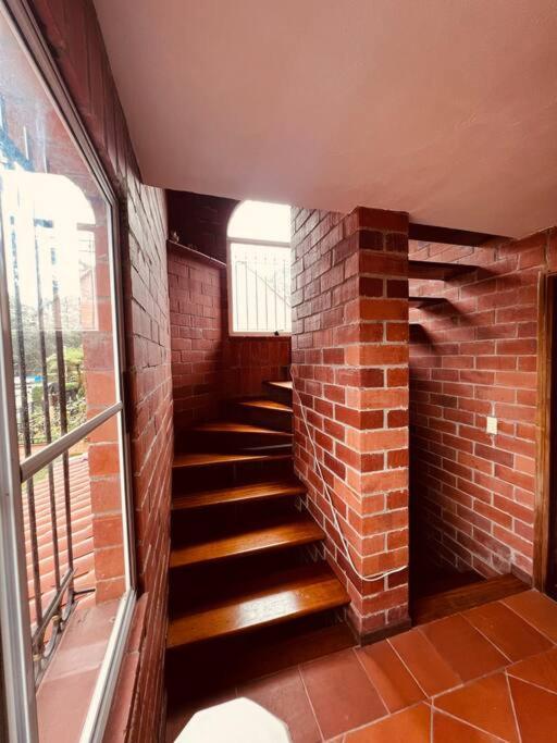 Hermosa Casa , Con Parqueadero En Rionegro Cerca Al Aeropuerto Exterior photo