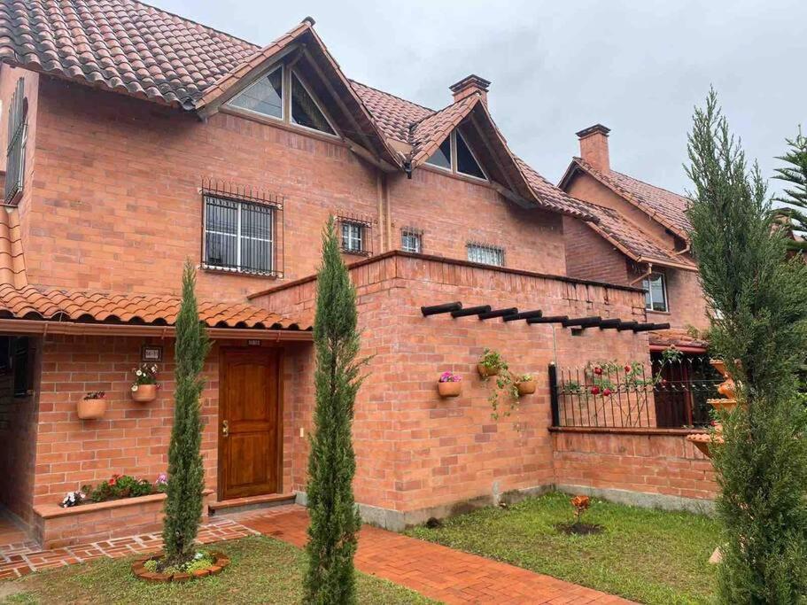 Hermosa Casa , Con Parqueadero En Rionegro Cerca Al Aeropuerto Exterior photo